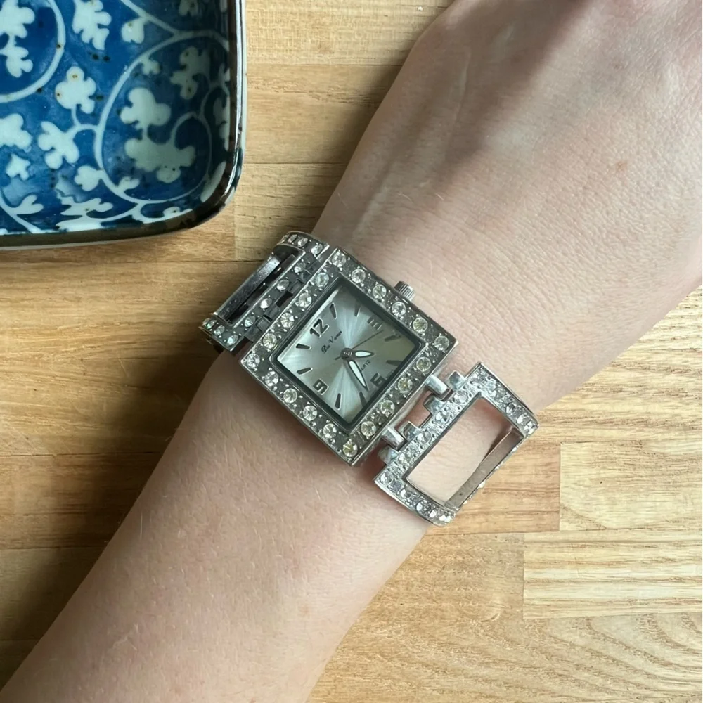 Da Vanci ladies square silver tone fashion bracelet watch NEW BATTERY